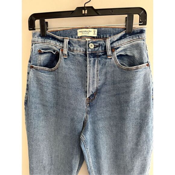 Abercrombie & Fitch The Slim Straight Ultra High Rise Jeans, Size 6 S / 28 - Picture 3 of 9
